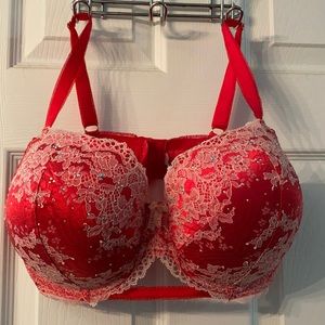 Beautiful lace Victoria’s Secret 38DDD bra